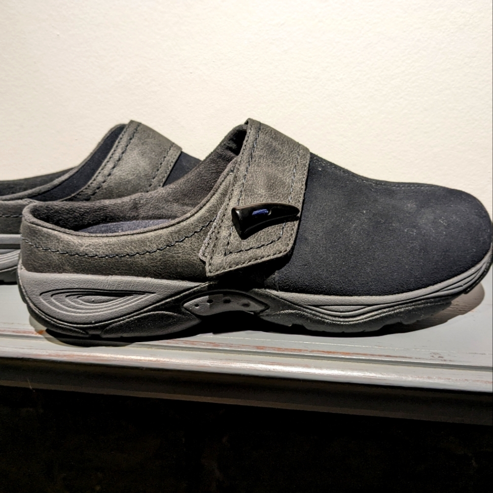EasySpirit Explore24 shoes